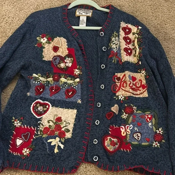 Vintage Heart Cardigan - Picture 1 of 5